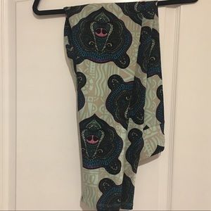 EUC Mosaic Bear TC Leggings